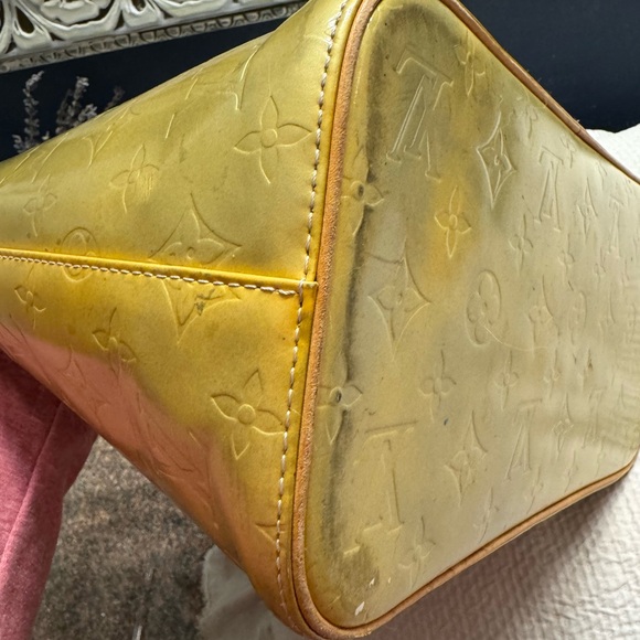 Louis Vuitton Monogram Vernis Huston Handbag - Picture 11 of 11